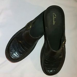 Clogs
